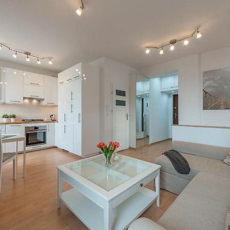 ורשה Szczesliwice Ochota P&O Serviced Apartments מראה חיצוני תמונה