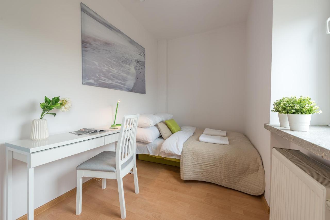 ורשה Szczesliwice Ochota P&O Serviced Apartments מראה חיצוני תמונה